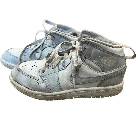 Jordan Other - Girls Air Jordan Sneakers, Size 1.5, Lt Blue/White, High Top